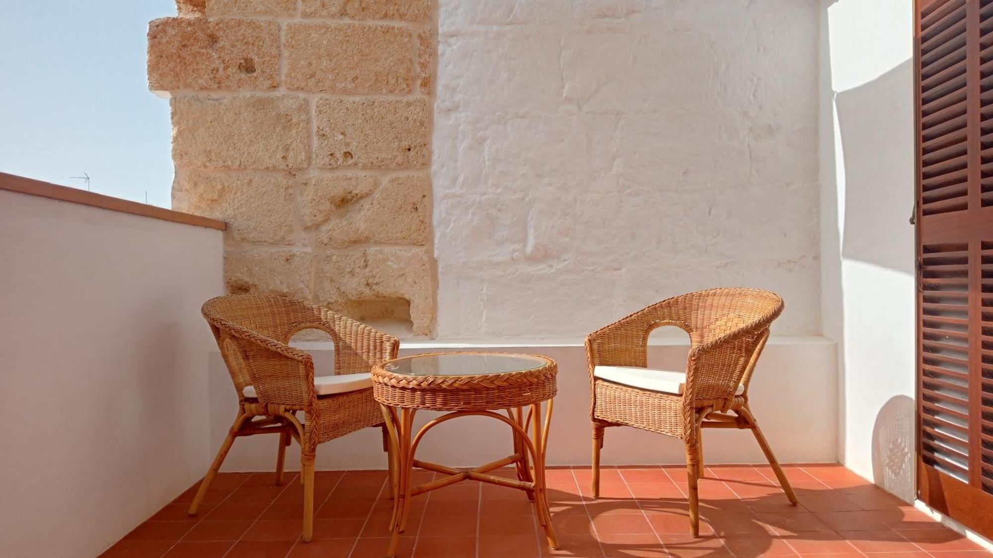 Hotel 3A Ease Of Living Ciutadella  Eksteriør billede